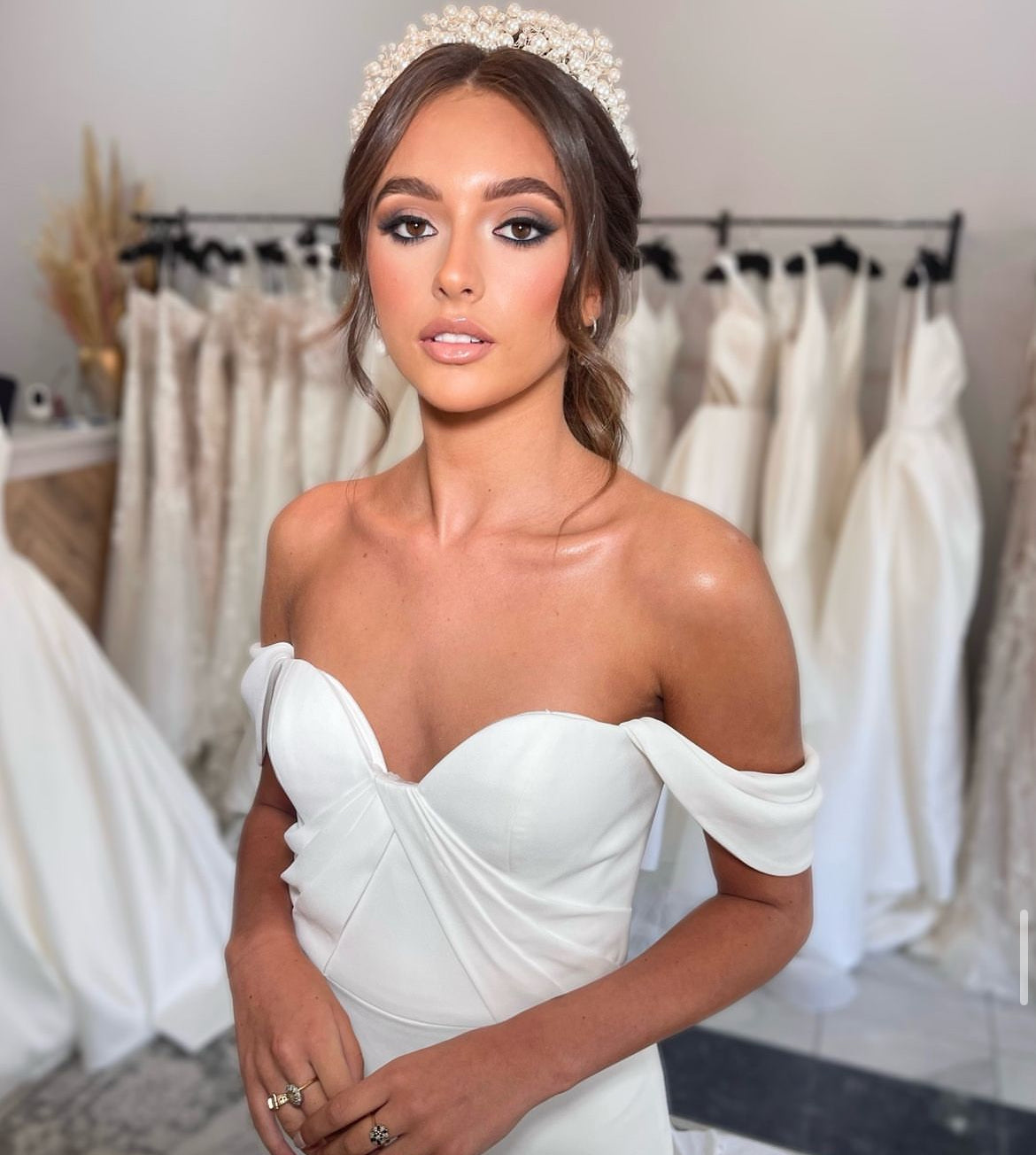 What are the benefits of half strip lashes?