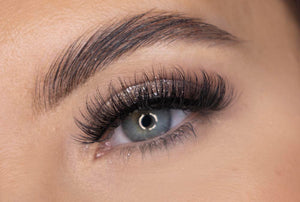 Are Hybrid and Wispy Lashes the Same?